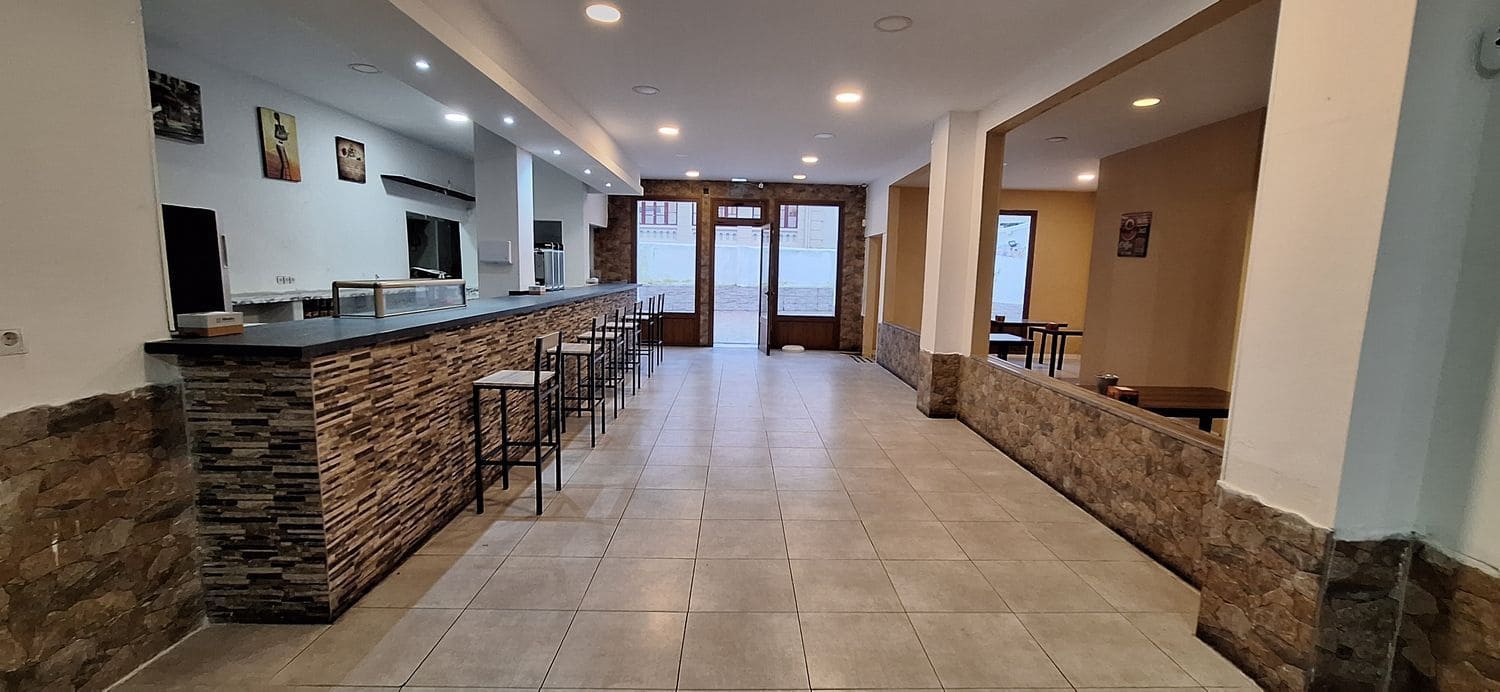 Commercial for sale in Castrillon - € 215,000 (Ref: 9581431)