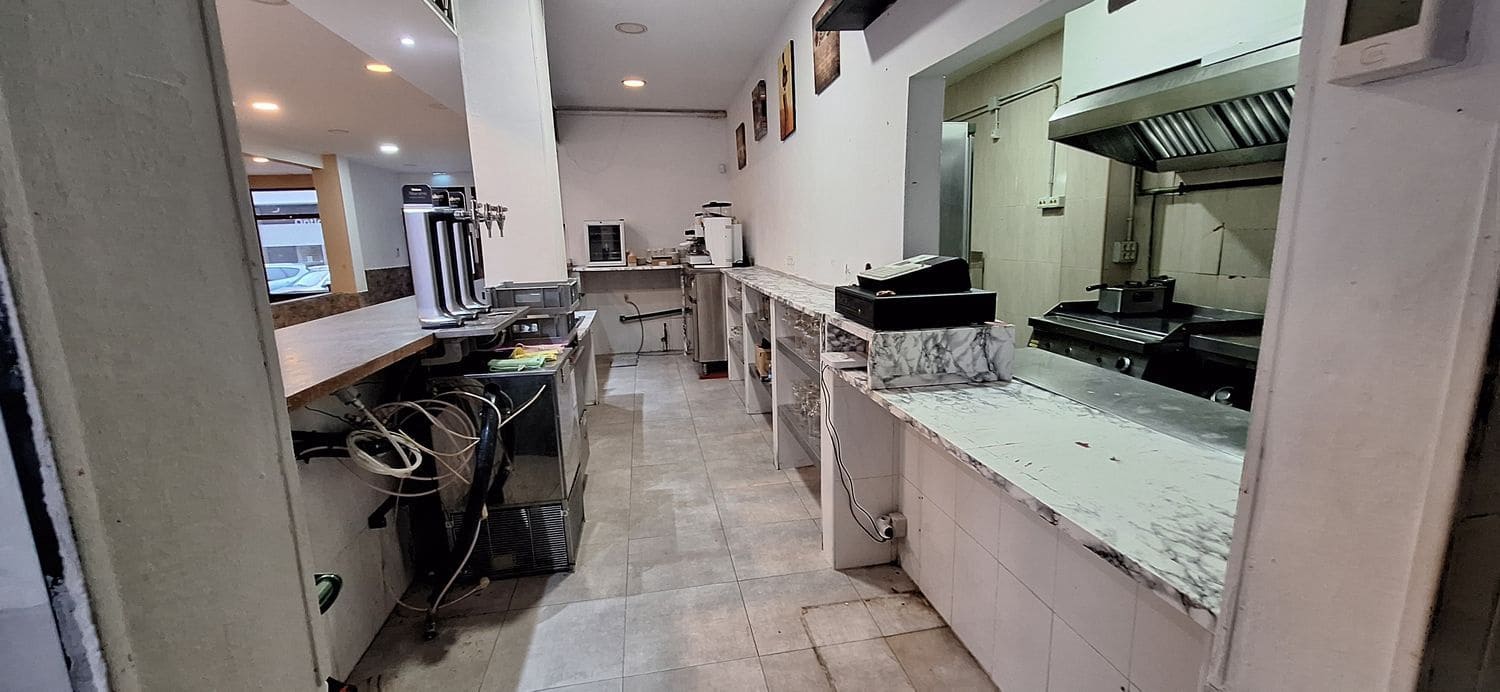 Commercial for sale in Castrillon - € 215,000 (Ref: 9581431)