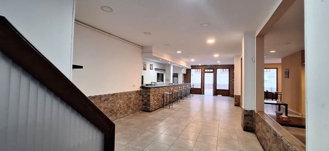 Comercial para venda em Castrillón - 215 000 € (Ref: 9581431)