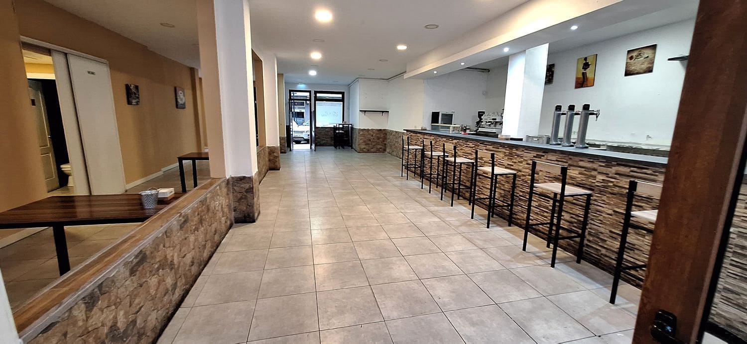 Commercial for sale in Castrillon - € 215,000 (Ref: 9581431)