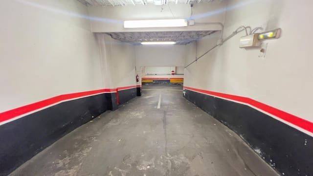 Garagem para arrendar em Centro Urbano, Gijón - 150 € (Ref: 9585418)