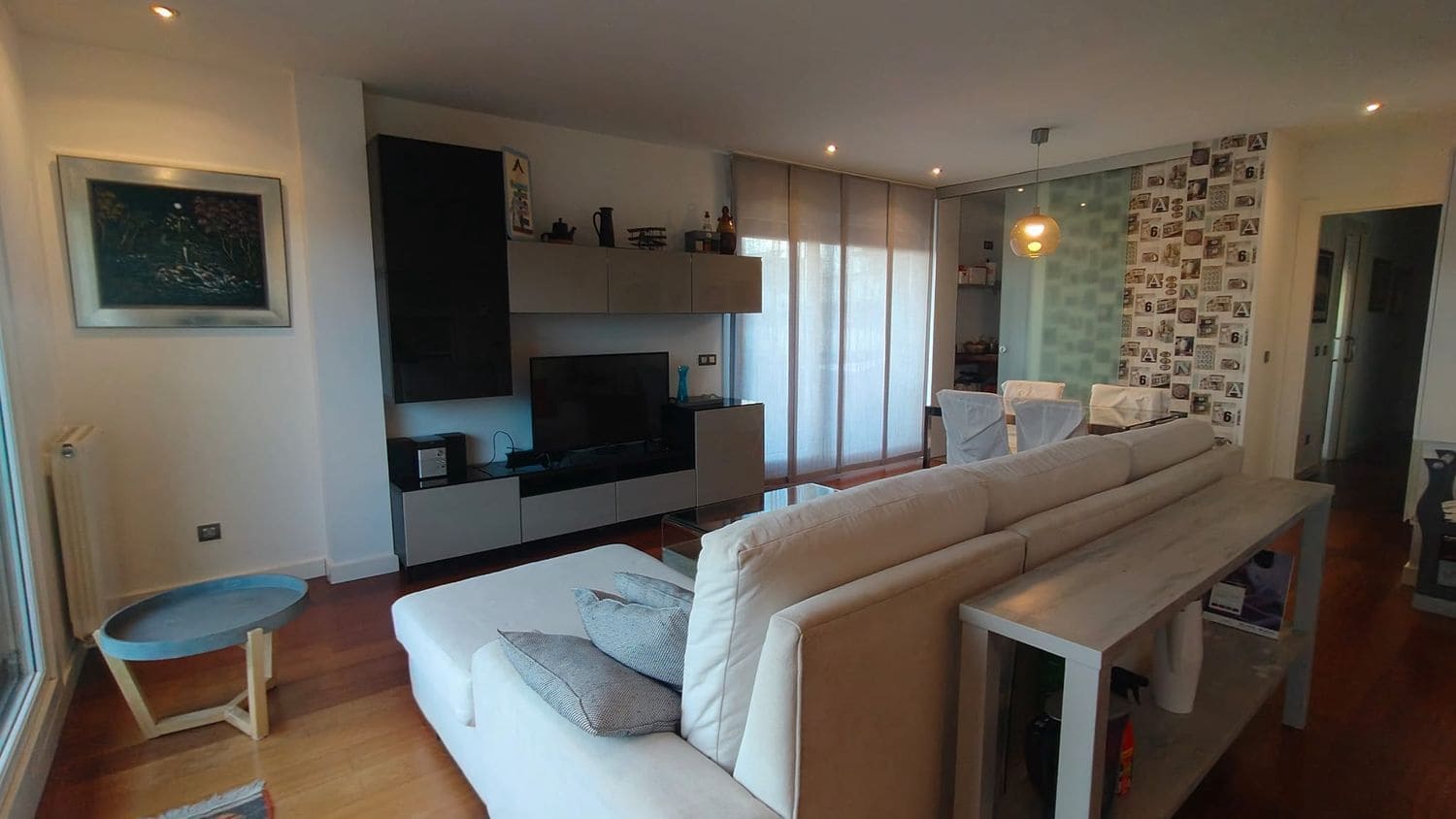 2 bedroom Apartment for rent in Gijon with pool garage - € 1,300 (Ref: 9585419)