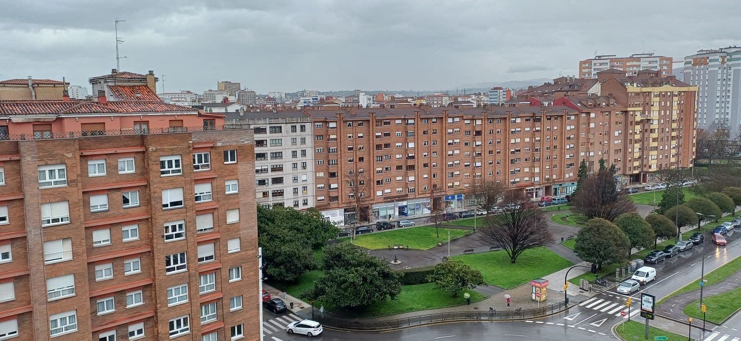 3 makuuhuone Huoneisto myytävänä paikassa Gijon mukana 
autotalli - 325 000 € (Ref: 9585420)