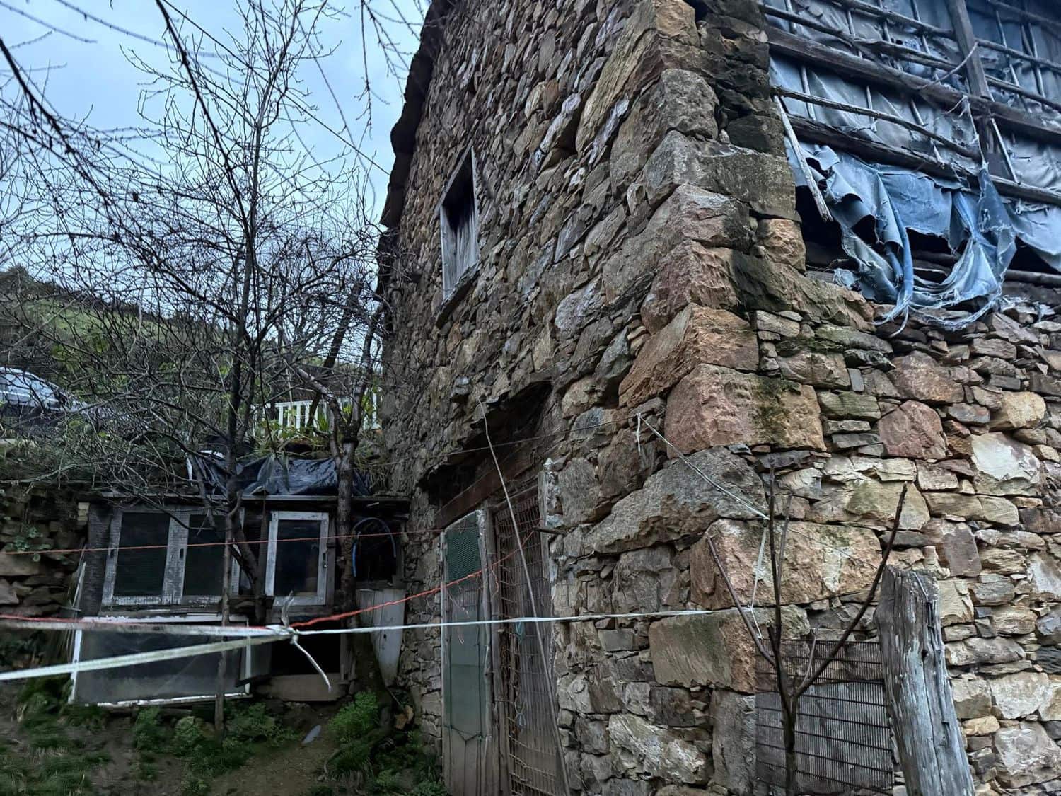 Finca/Country House for sale in Luarca with garage - € 15,000 (Ref: 9590503)