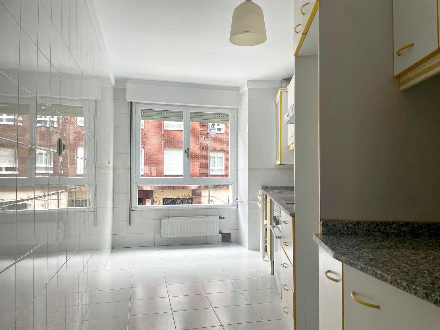 3 sypialnia Apartament na sprzedaż w Gijon z garażem - 199 000 € (Ref: 9594543)