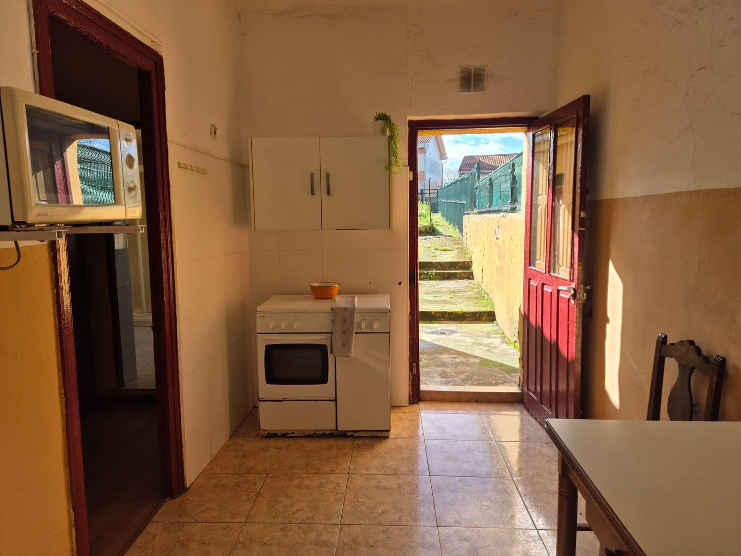 1 soverom Hus til salgs i Gijon med garasje - € 90 000 (Ref: 9598533)