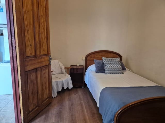 1 soverom Hus til salgs i Centro Urbano, Gijón med garasje - € 90 000 (Ref: 9598533)