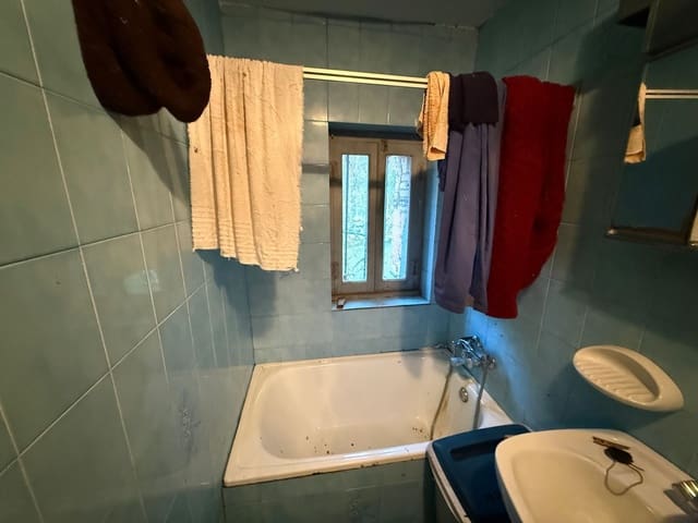 2 chambre Finca/Maison de Campagne à vendre à Valdés avec garage - 69 900 € (Ref: 9610717)