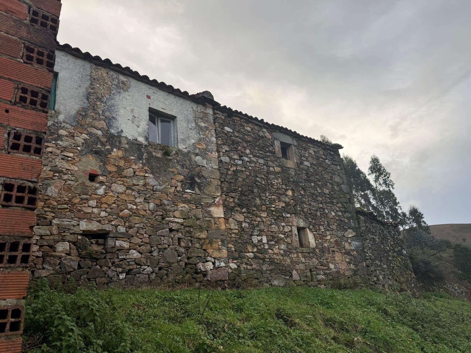 2 chambre Finca/Maison de Campagne à vendre à Valdes avec garage - 69 900 € (Ref: 9610717)