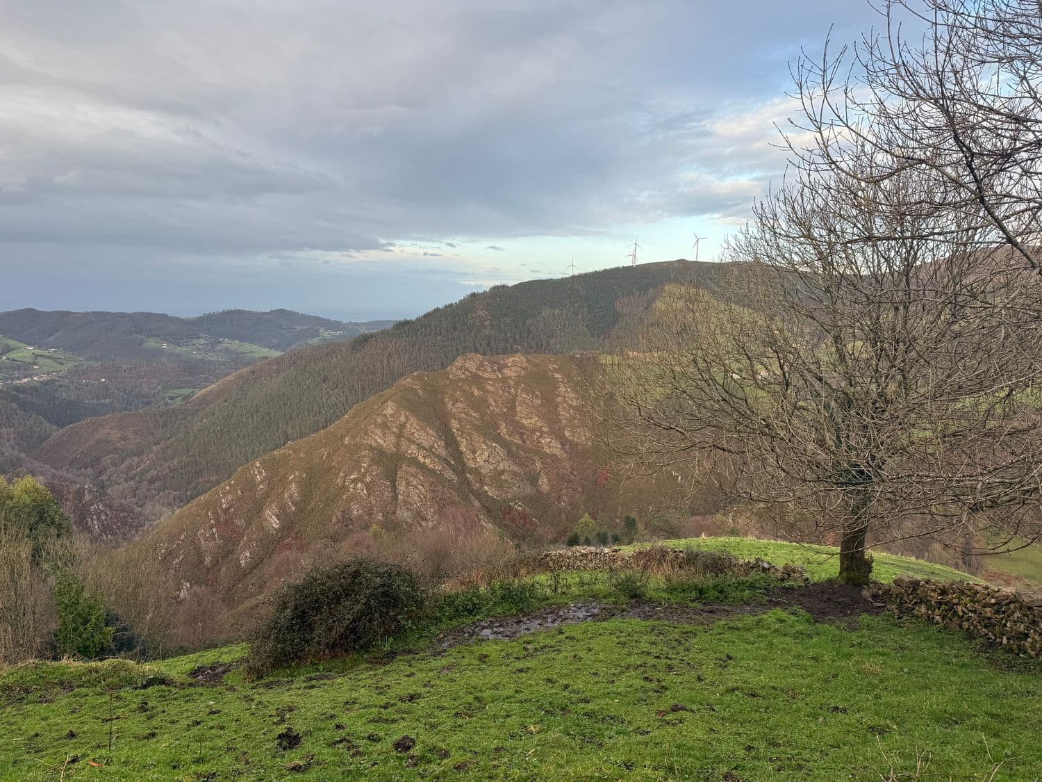 2 chambre Finca/Maison de Campagne à vendre à Valdes avec garage - 69 900 € (Ref: 9610717)