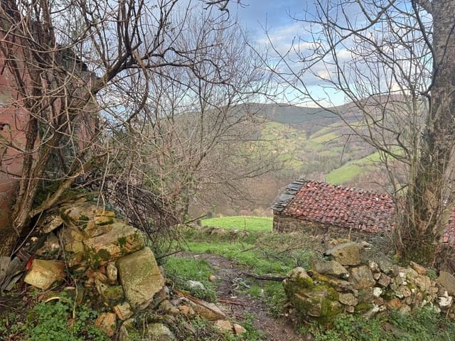 2 chambre Finca/Maison de Campagne à vendre à Valdés avec garage - 69 900 € (Ref: 9610717)