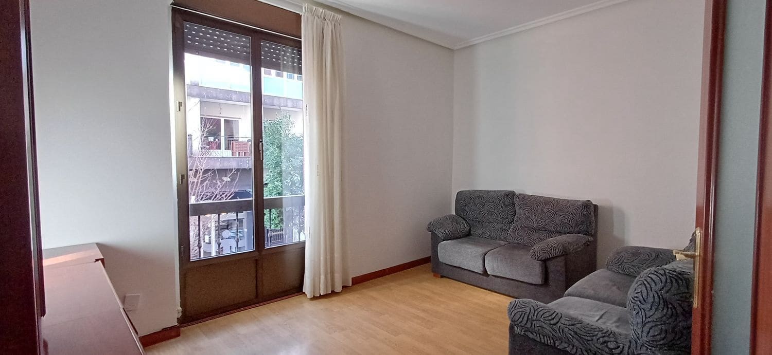 5 makuuhuone Huoneisto myytävänä paikassa Gijon mukana 
autotalli - 280 000 € (Ref: 9614758)