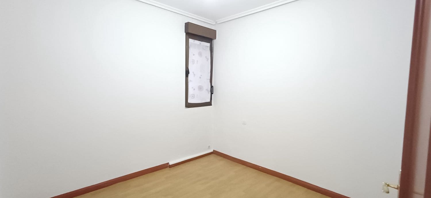 5 makuuhuone Huoneisto myytävänä paikassa Gijon mukana 
autotalli - 280 000 € (Ref: 9614758)