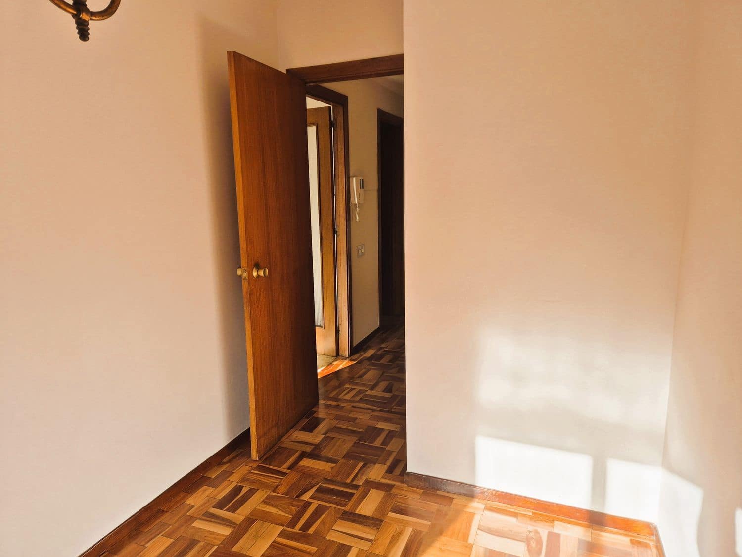 4 sypialnia Apartament do wynajęcia w Gijon z garażem - 1 200 € (Ref: 9614759)