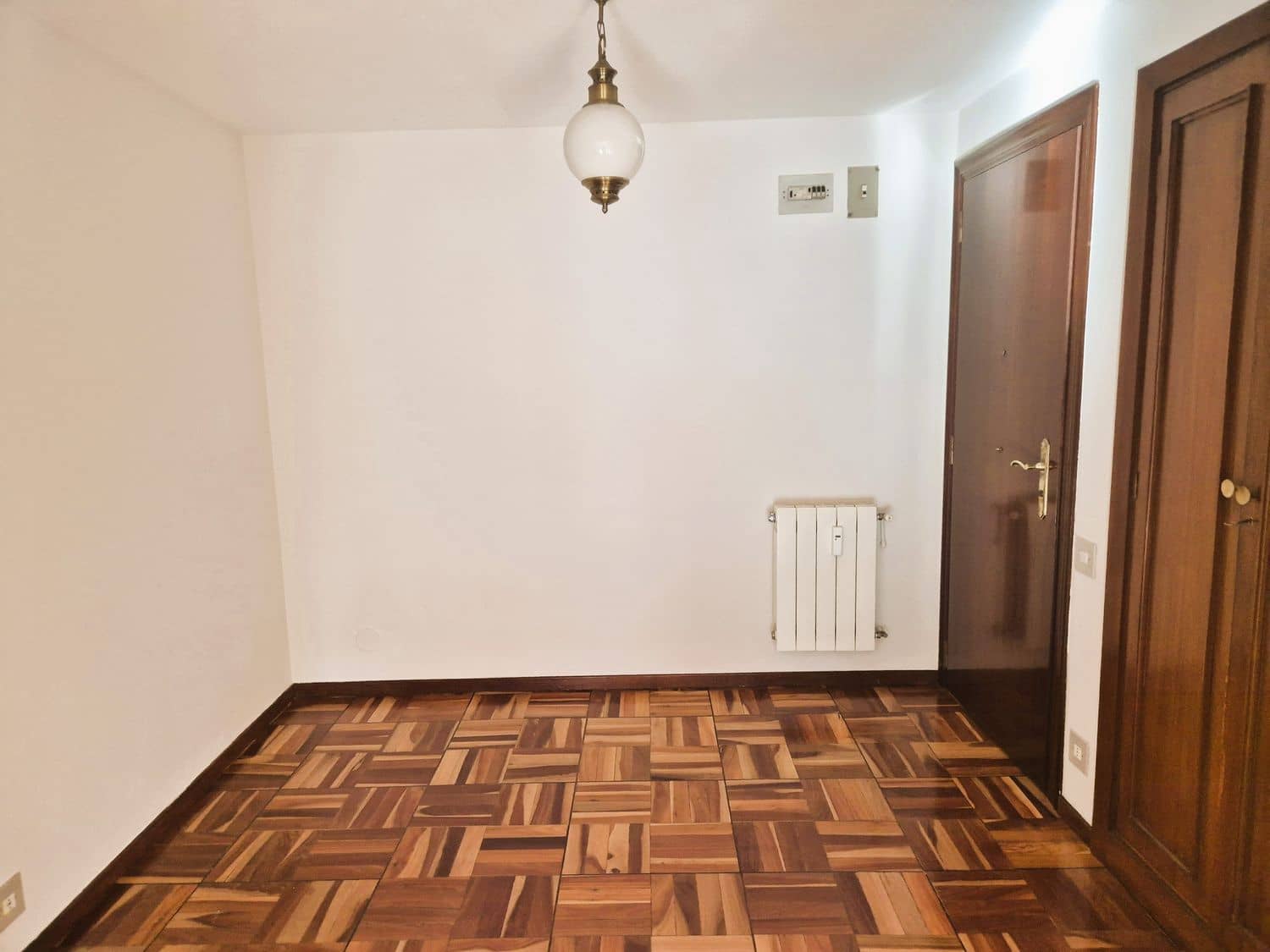 4 sypialnia Apartament do wynajęcia w Gijon z garażem - 1 200 € (Ref: 9614759)
