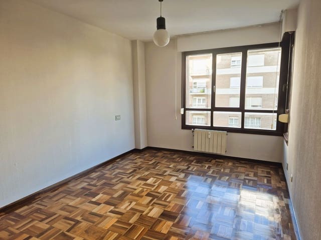 4 sypialnia Apartament do wynajęcia w Centro Urbano, Gijón z garażem - 1 200 € (Ref: 9614759)