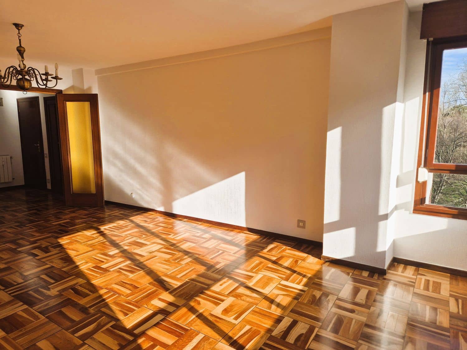 4 sypialnia Apartament do wynajęcia w Gijon z garażem - 1 200 € (Ref: 9614759)