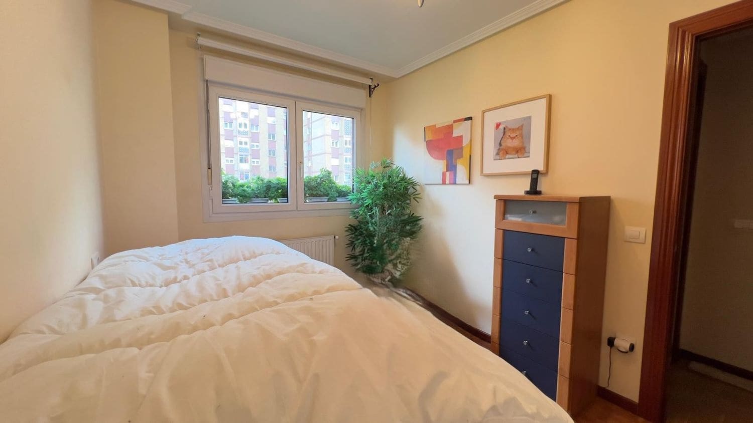 2 bedroom Apartment for rent in Gijon with garage - € 850 (Ref: 9618985)