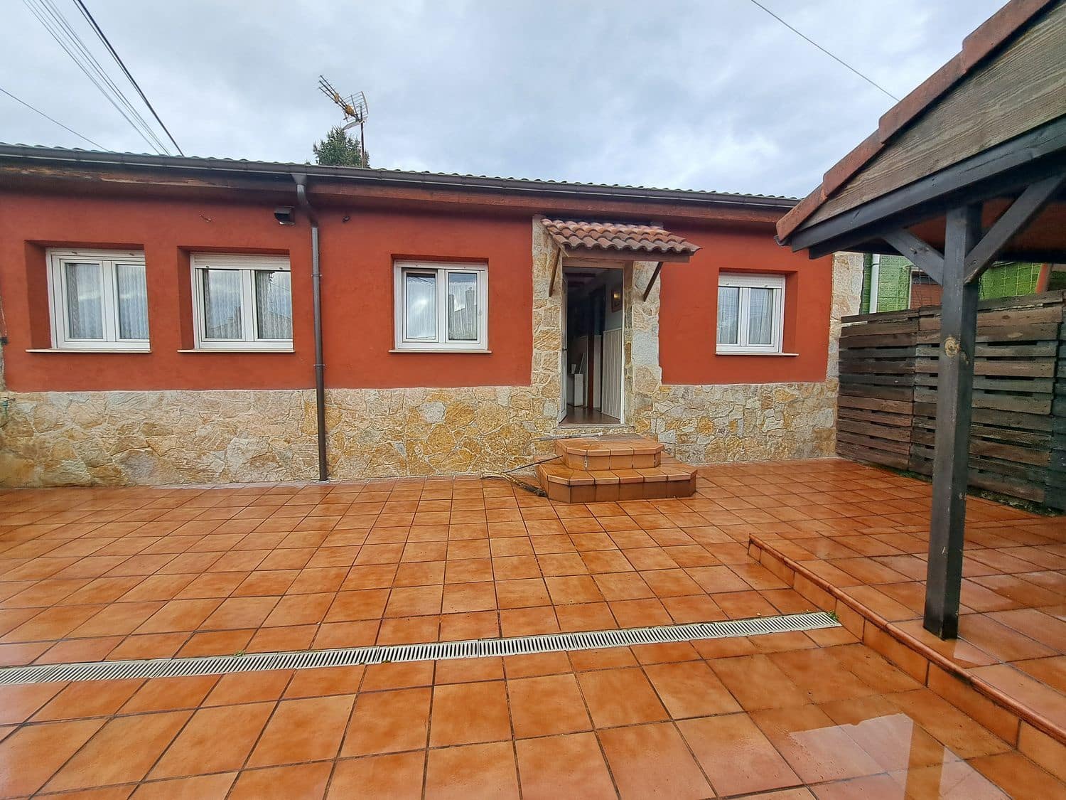 3 slaapkamer Huis te koop in Langreo met zwembad garage - € 238.000 (Ref: 9618986)