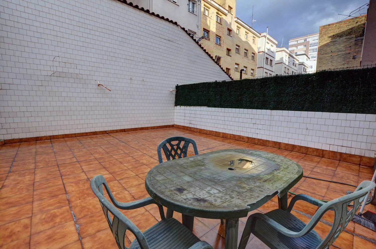 3 Zimmer Apartment zu verkaufen in Gijon mit Garage - 268.000 € (Ref: 9618987)