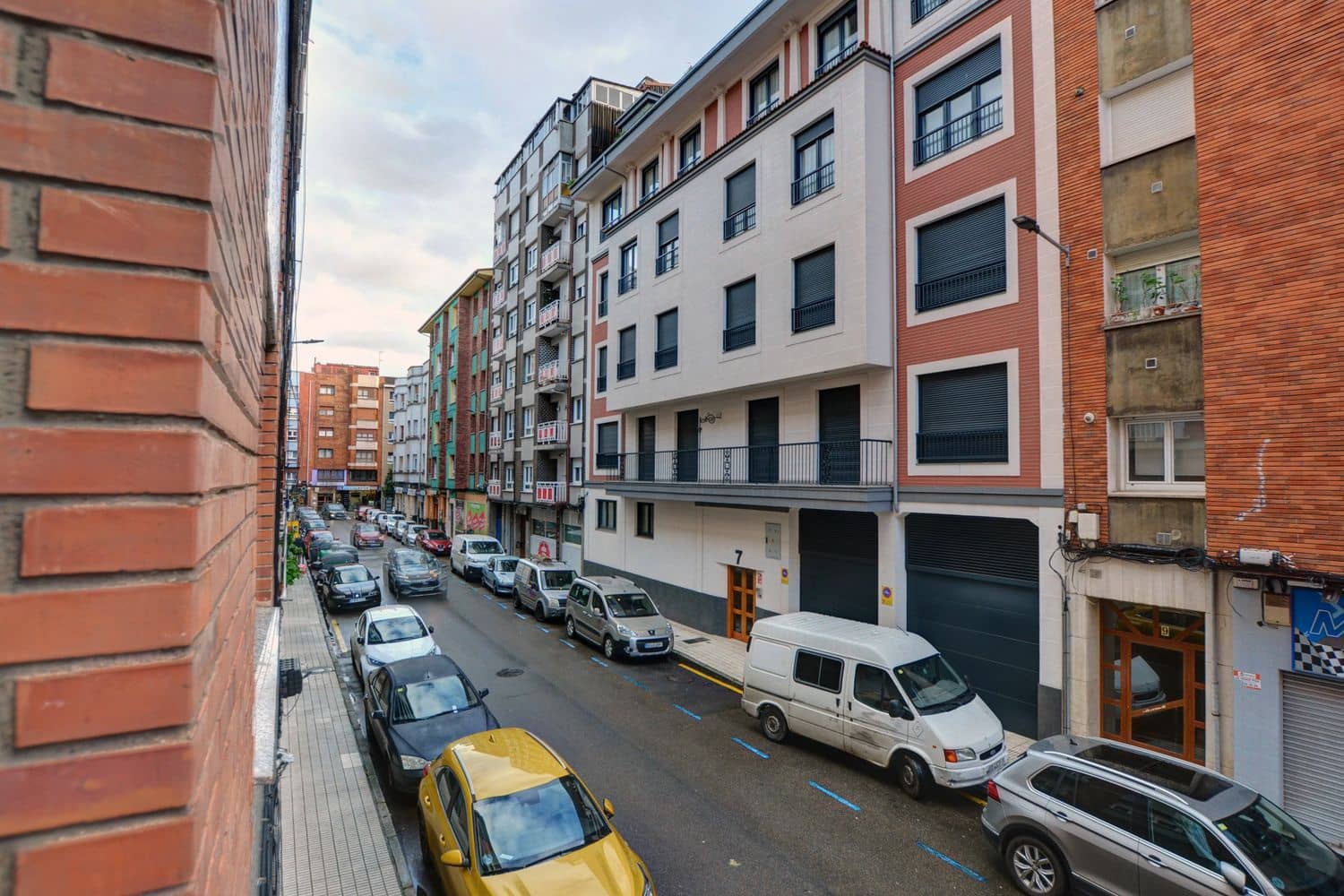 3 Zimmer Apartment zu verkaufen in Gijon mit Garage - 268.000 € (Ref: 9618987)