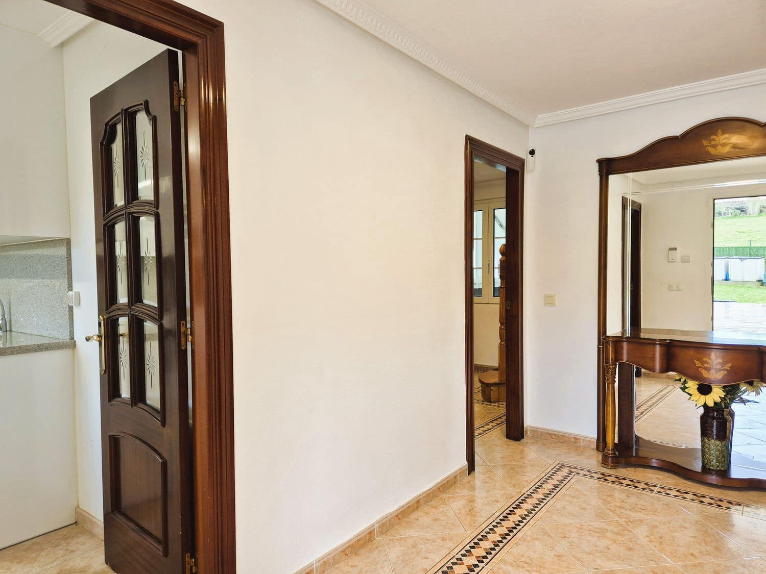 4 Zimmer Villa zu verkaufen in Gijon mit Pool Garage - 699.000 € (Ref: 9618988)