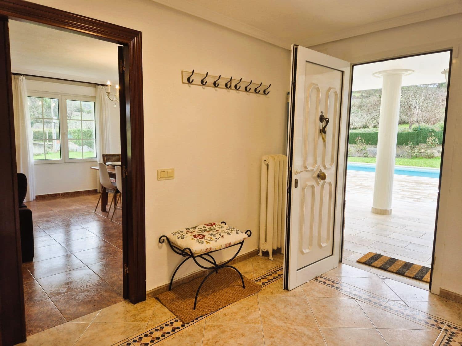 4 Zimmer Villa zu verkaufen in Gijon mit Pool Garage - 699.000 € (Ref: 9618988)