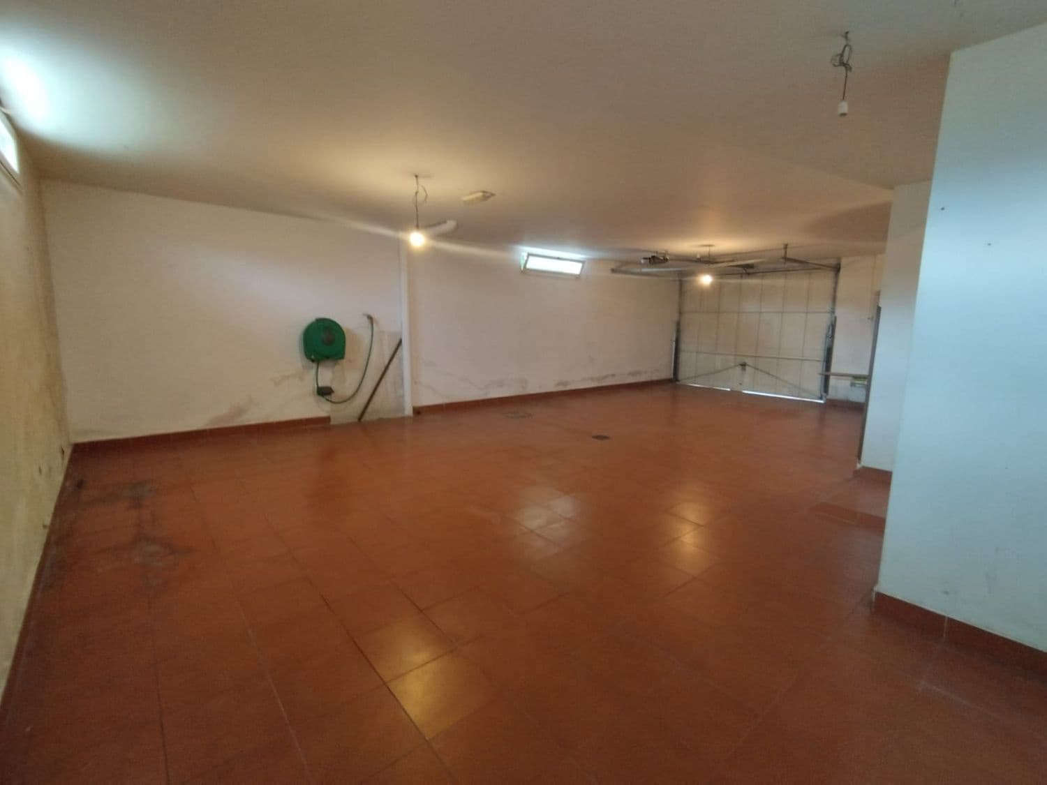 3 camera da letto Villa da affittare in Nava con garage - 900 € (Rif: 9618989)