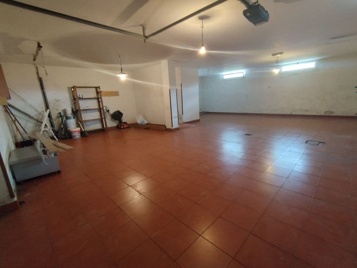 3 camera da letto Villa da affittare in Nava con garage - 900 € (Rif: 9618989)