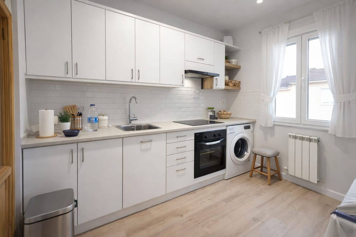 Apartamento de 3 habitaciones en Avilés en venta con garaje - 83.000 € (Ref: 9624265)