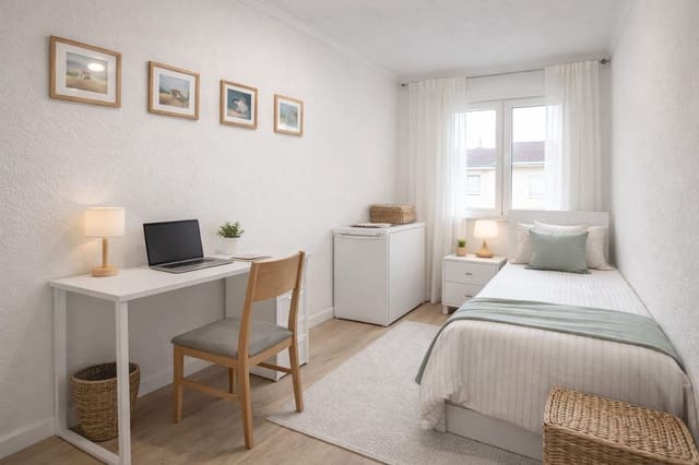 Apartamento de 3 habitaciones en Avilés en venta con garaje - 83.000 € (Ref: 9624265)