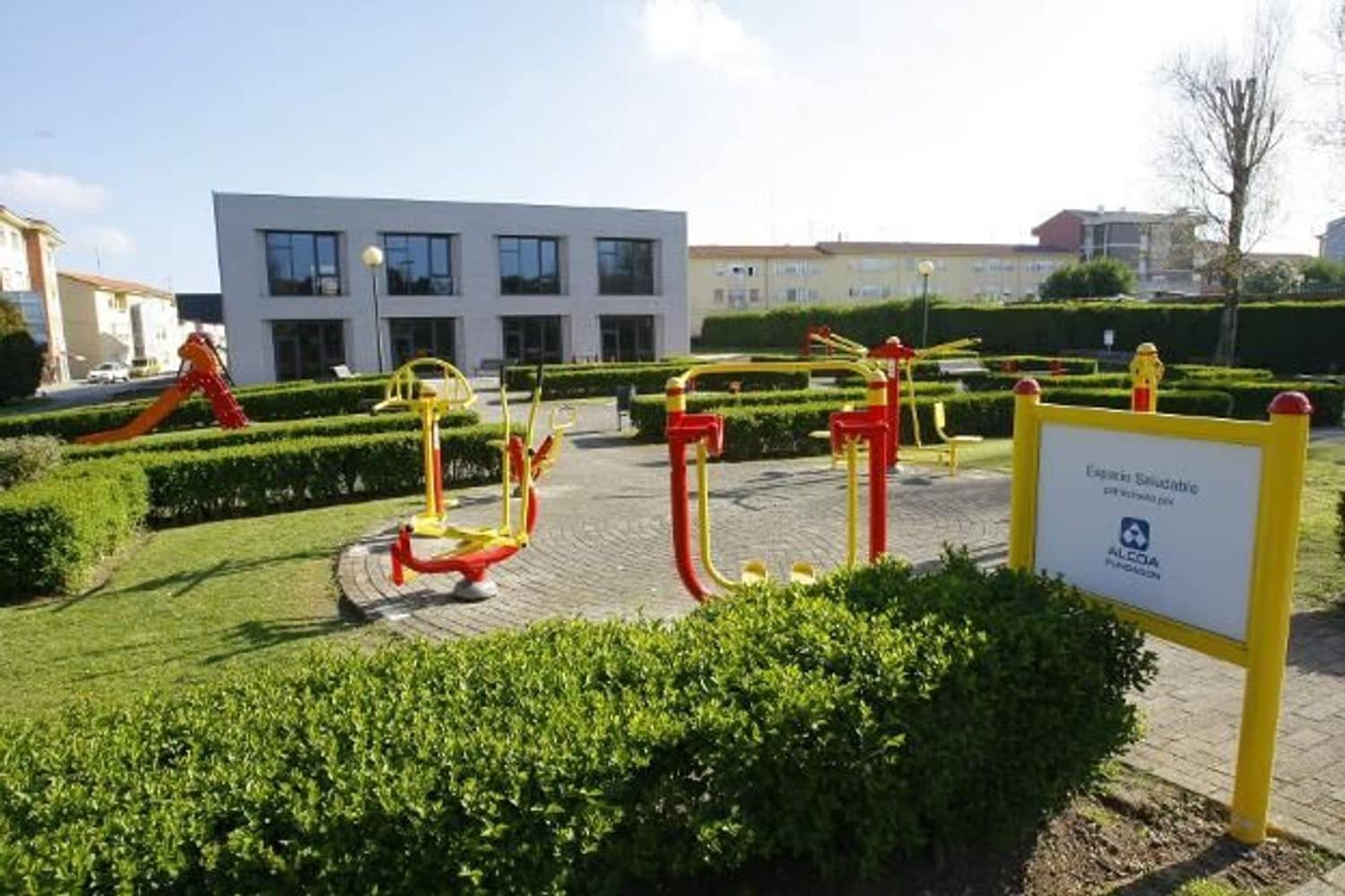 Apartamento de 3 habitaciones en Avilés en venta con garaje - 83.000 € (Ref: 9624265)