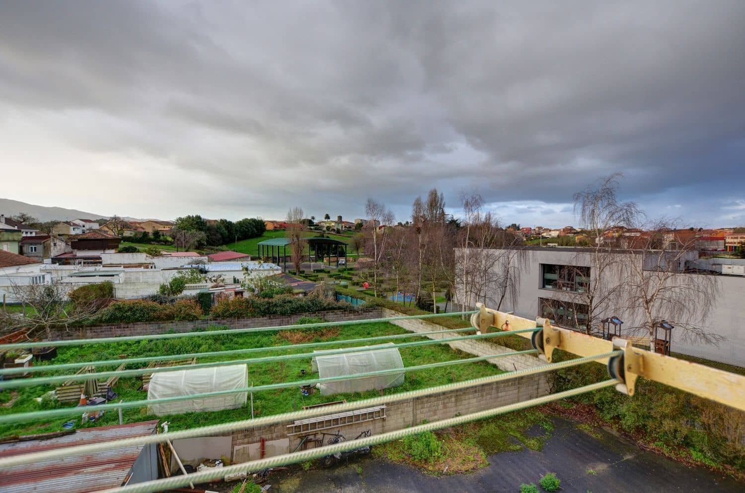 Apartamento de 3 habitaciones en Avilés en venta con garaje - 83.000 € (Ref: 9624265)