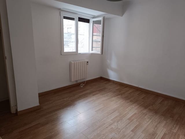 3 makuuhuone Huoneisto vuokrattavana paikassa Centro Urbano, Gijón mukana 
autotalli - 820 € (Ref: 9627029)