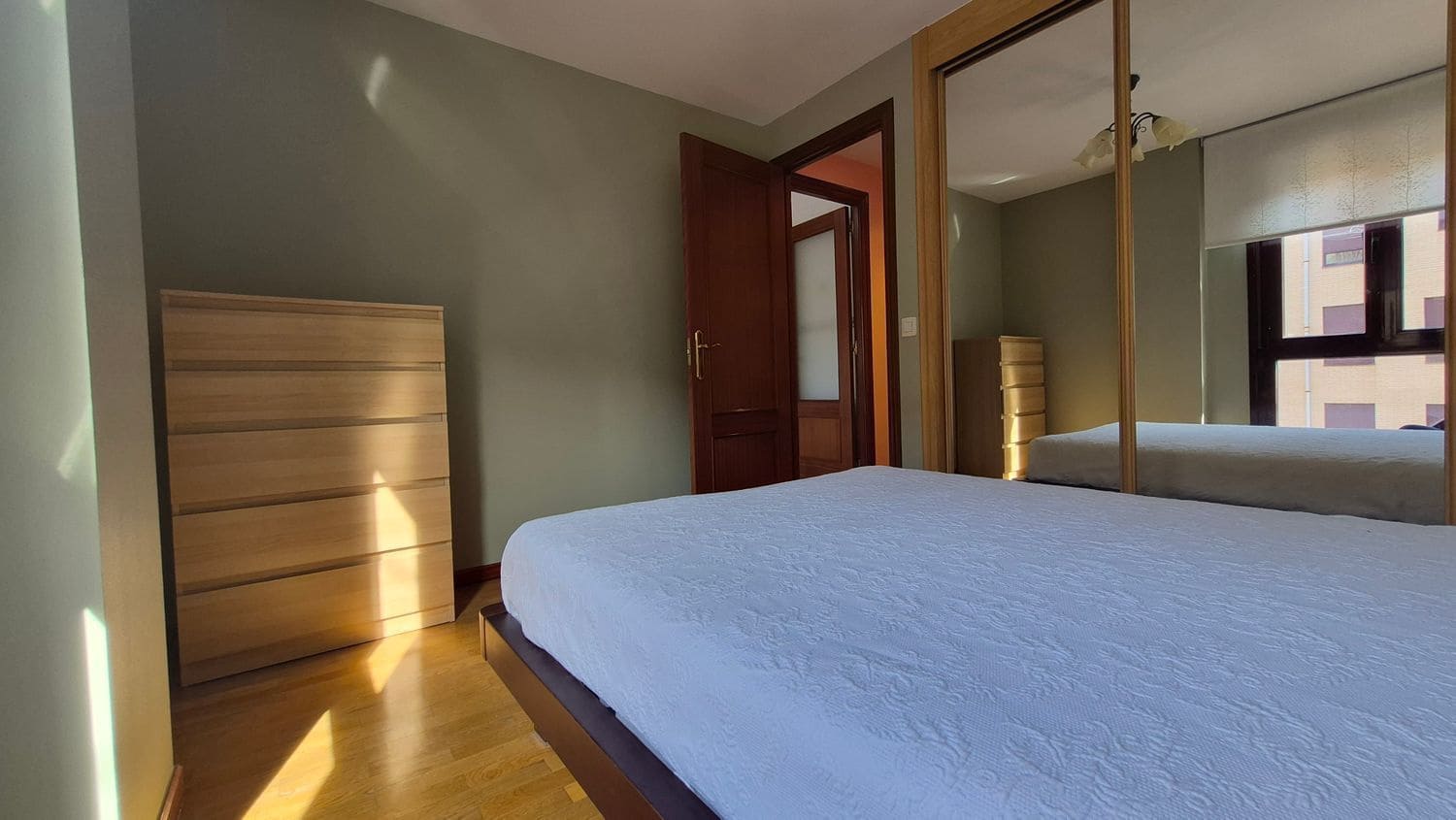 1 soverom Leilighet til salgs i Gijon med garasje - € 155 000 (Ref: 9627030)