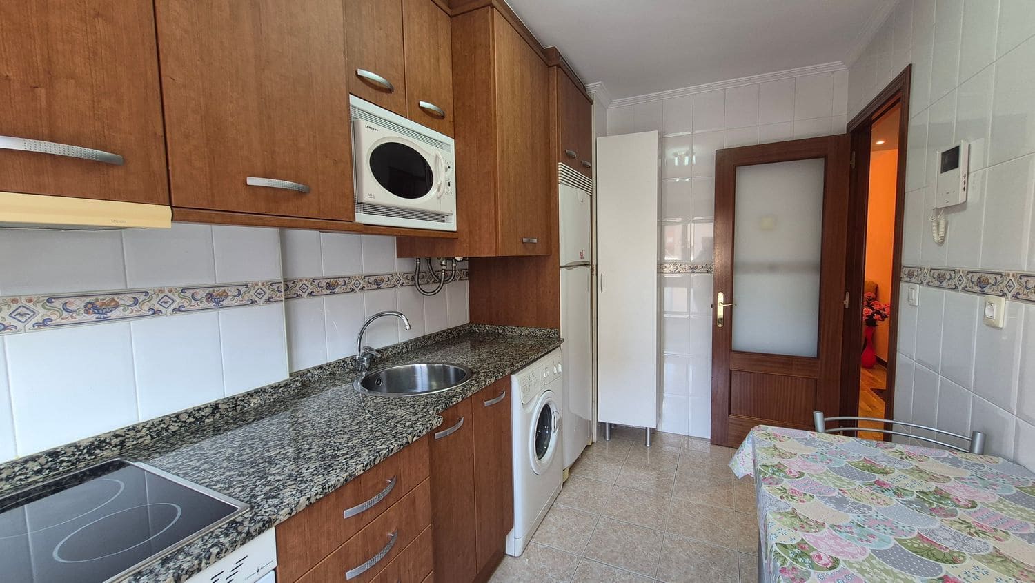 1 soverom Leilighet til salgs i Gijon med garasje - € 155 000 (Ref: 9627030)