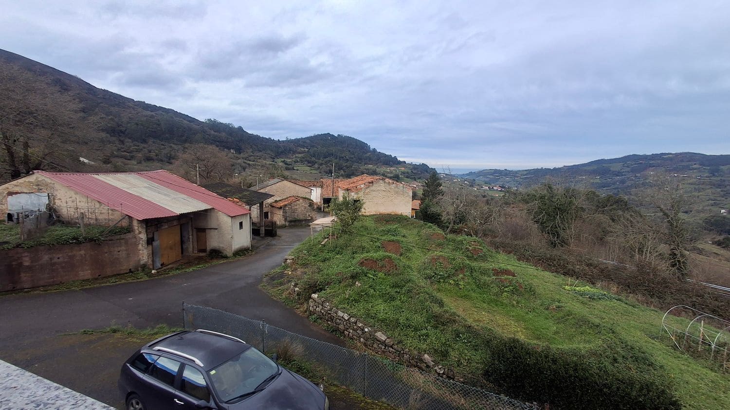 4 makuuhuone Huvila myytävänä paikassa Gijon mukana 
autotalli - 350 000 € (Ref: 9627031)