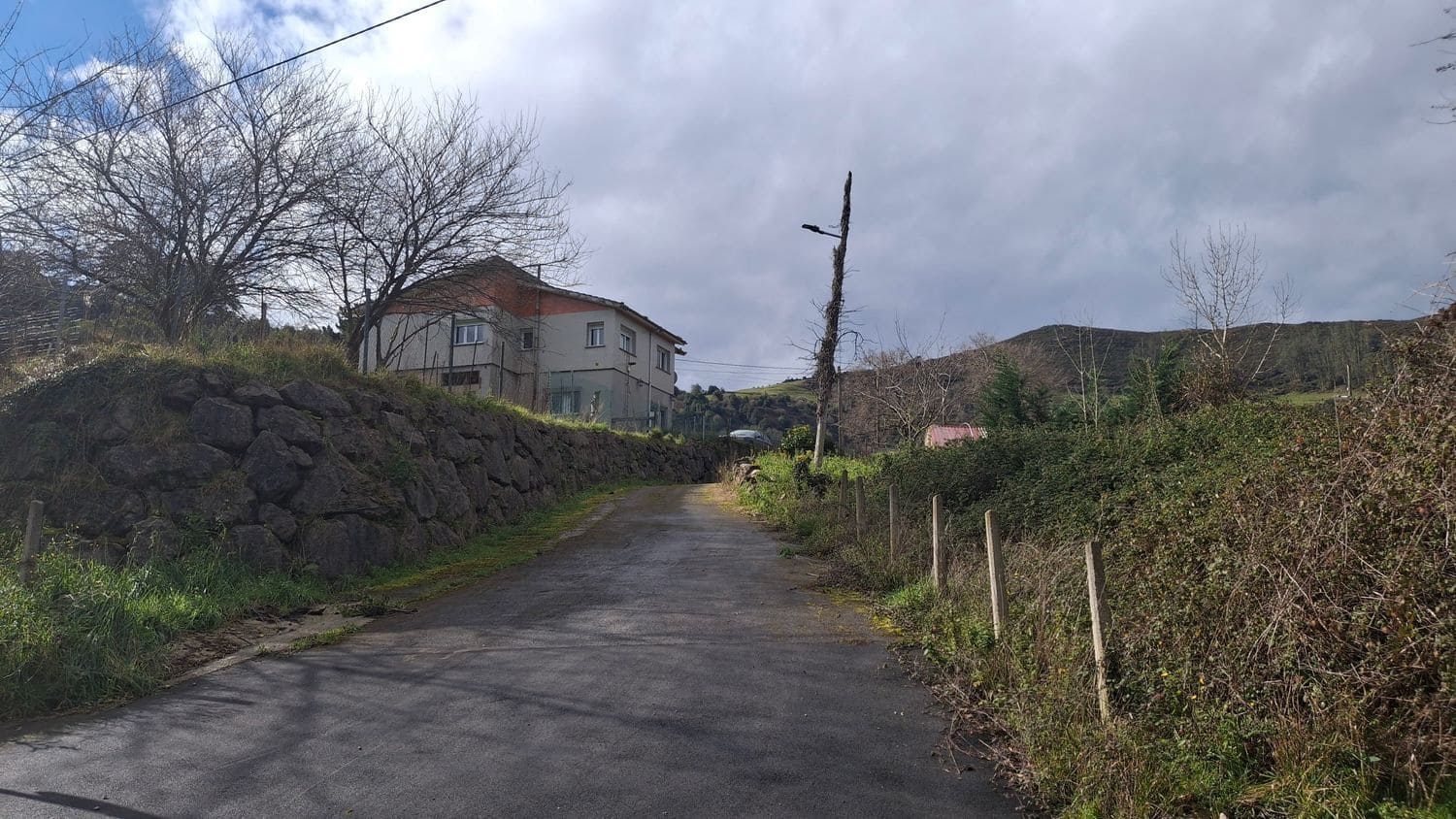 4 makuuhuone Huvila myytävänä paikassa Gijon mukana 
autotalli - 350 000 € (Ref: 9627031)