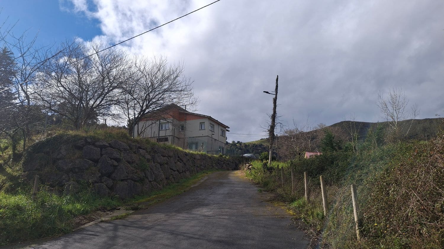 4 makuuhuone Huvila myytävänä paikassa Gijon mukana 
autotalli - 350 000 € (Ref: 9627031)