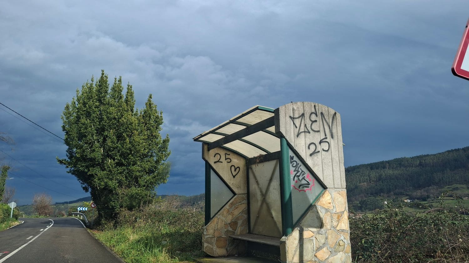 4 makuuhuone Huvila myytävänä paikassa Gijon mukana 
autotalli - 350 000 € (Ref: 9627031)