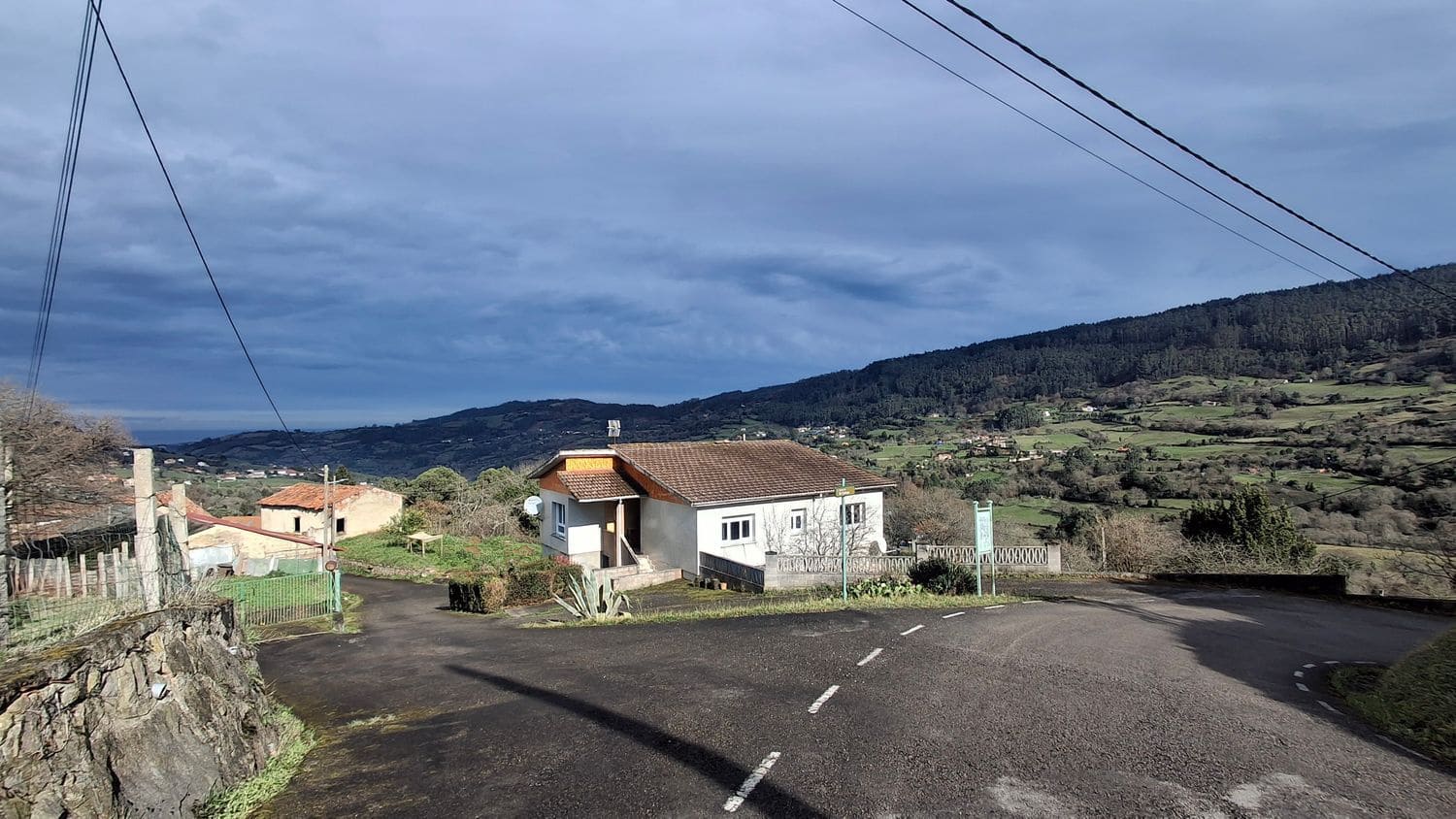 4 makuuhuone Huvila myytävänä paikassa Gijon mukana 
autotalli - 350 000 € (Ref: 9627031)