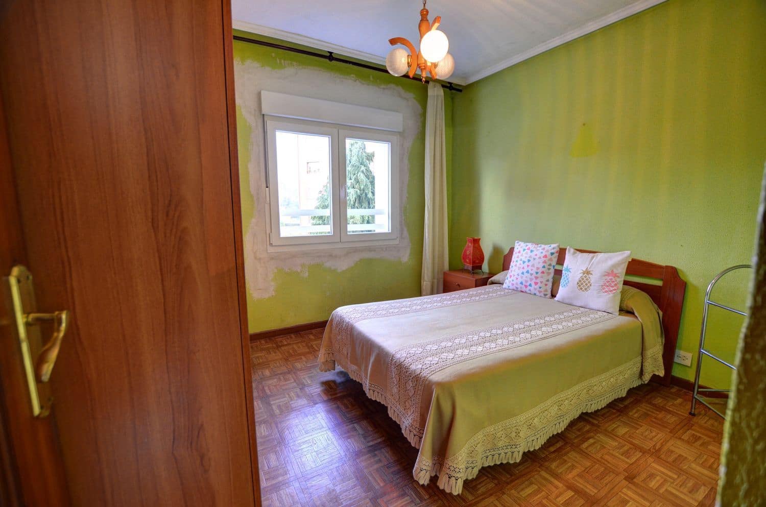 Apartamento de 3 habitaciones en Avilés en venta con garaje - 135.000 € (Ref: 9629657)