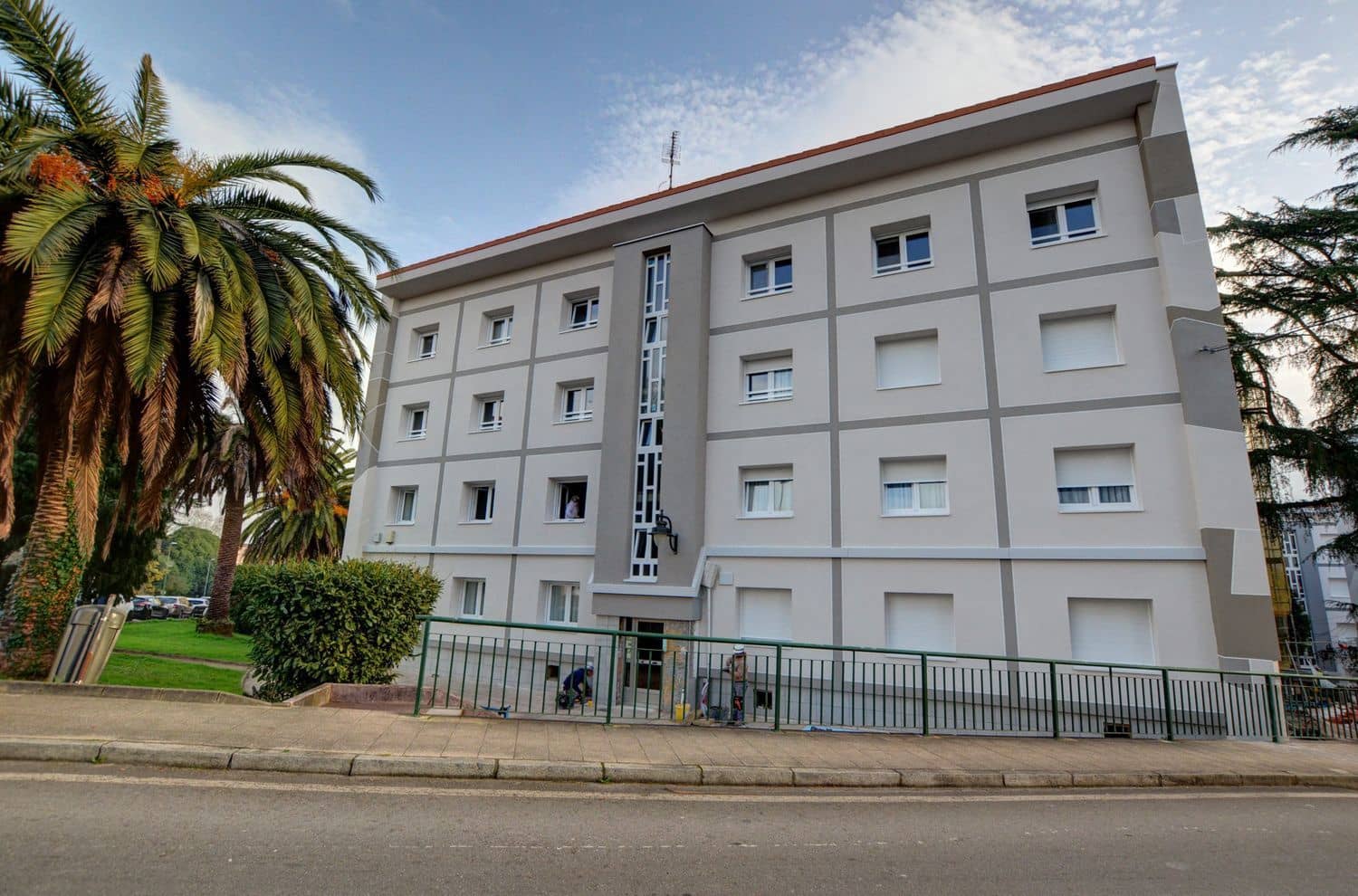 Apartamento de 3 habitaciones en Avilés en venta con garaje - 135.000 € (Ref: 9629657)