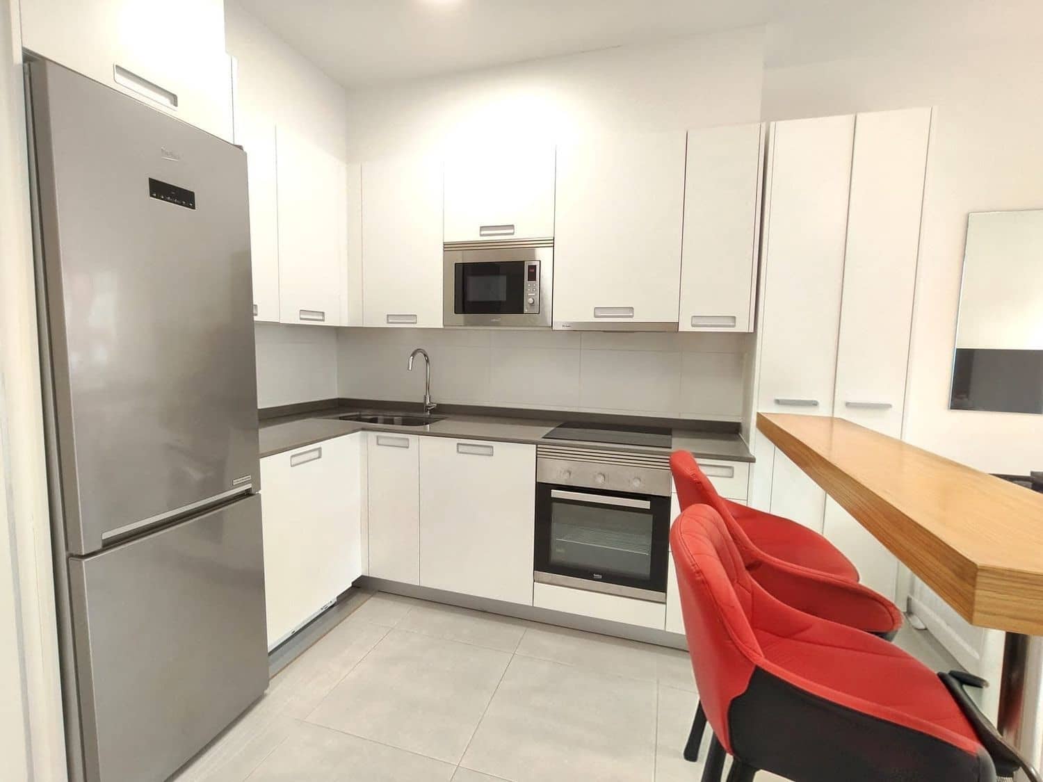 2 sovrum Lägenhet till salu i Gijon med garage - 325 000 € (Ref: 9629658)