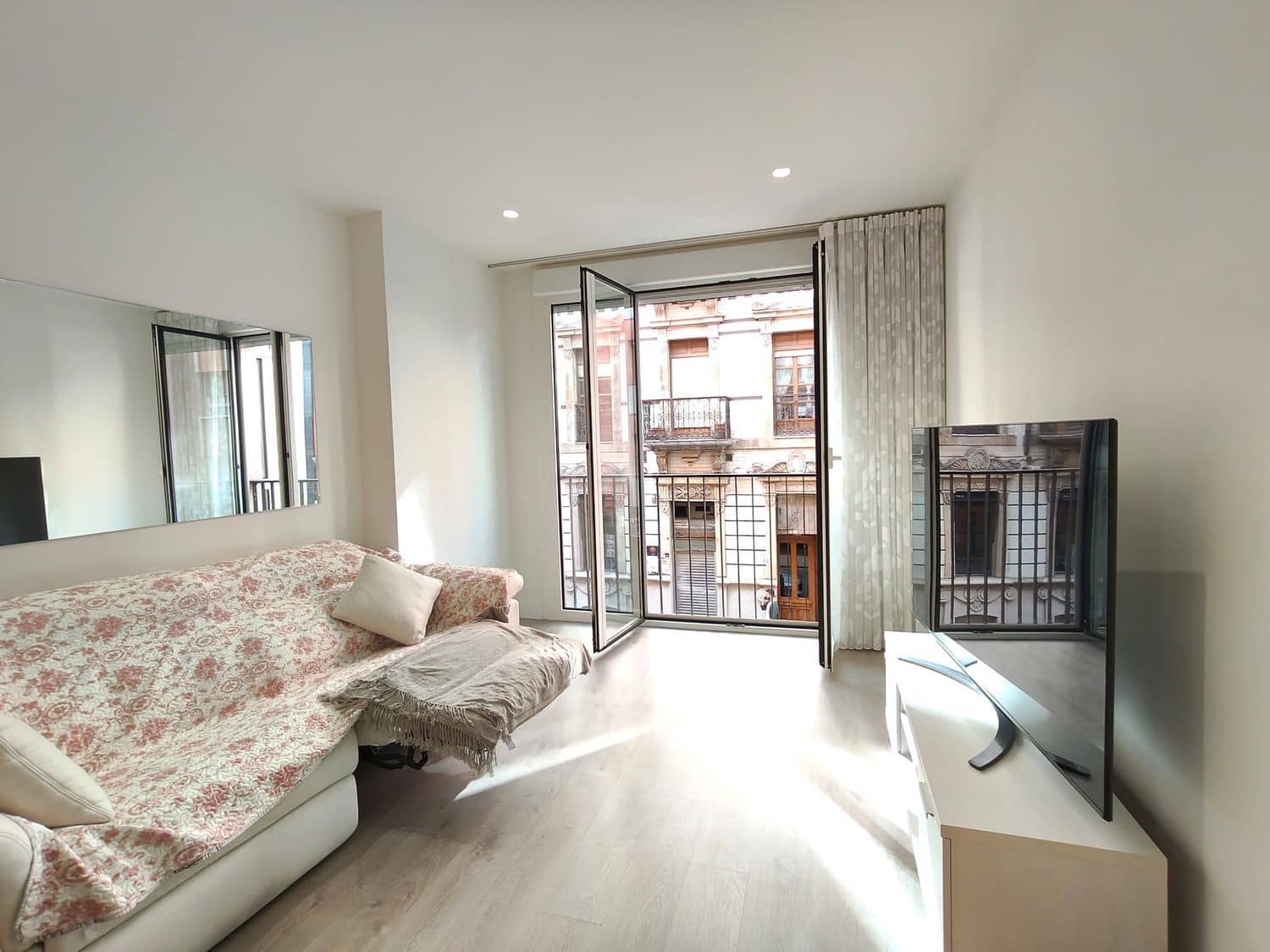 2 sovrum Lägenhet till salu i Gijon med garage - 325 000 € (Ref: 9629658)