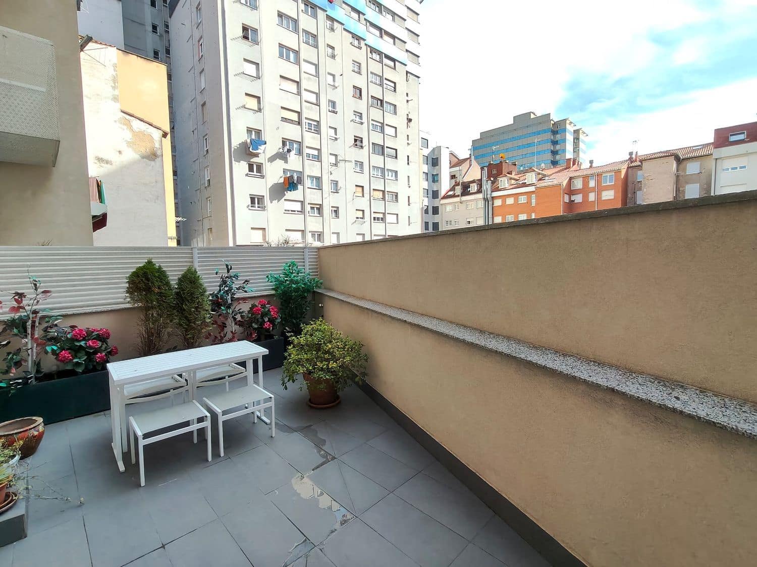 2 sovrum Lägenhet till salu i Gijon med garage - 325 000 € (Ref: 9629658)