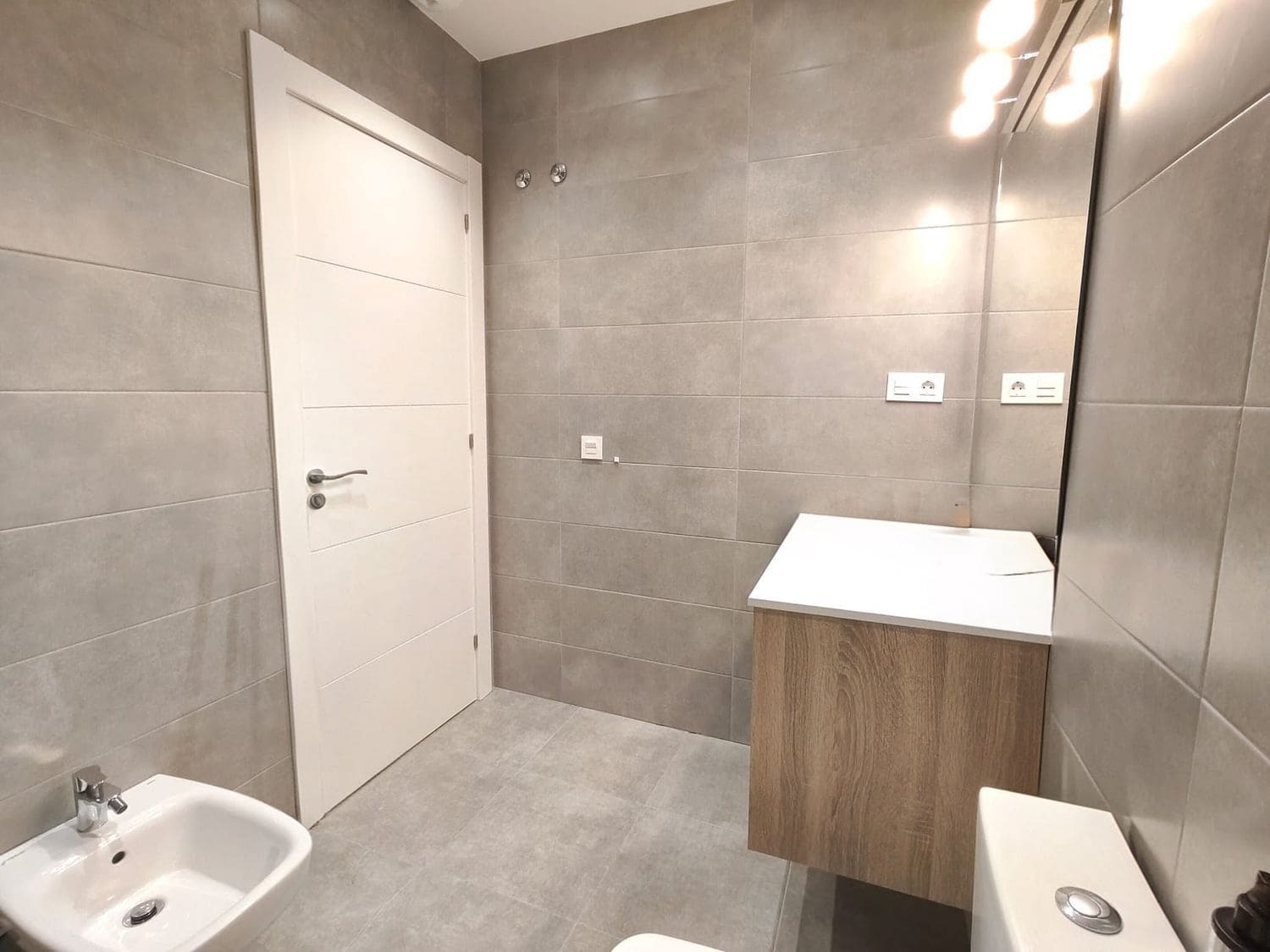 2 sovrum Lägenhet till salu i Gijon med garage - 325 000 € (Ref: 9629658)