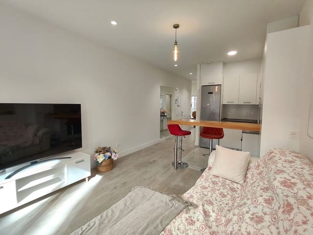 2 sovrum Lägenhet till salu i Centro Urbano, Gijón med garage - 325 000 € (Ref: 9629658)