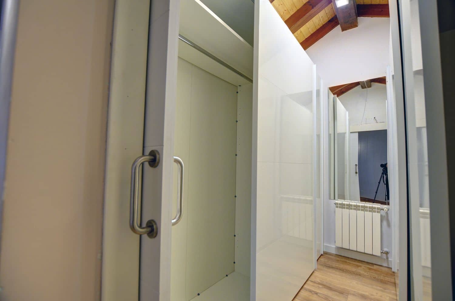 4 makuuhuone Omakotitalo myytävänä paikassa Castrillon mukana 
autotalli - 475 000 € (Ref: 9632915)