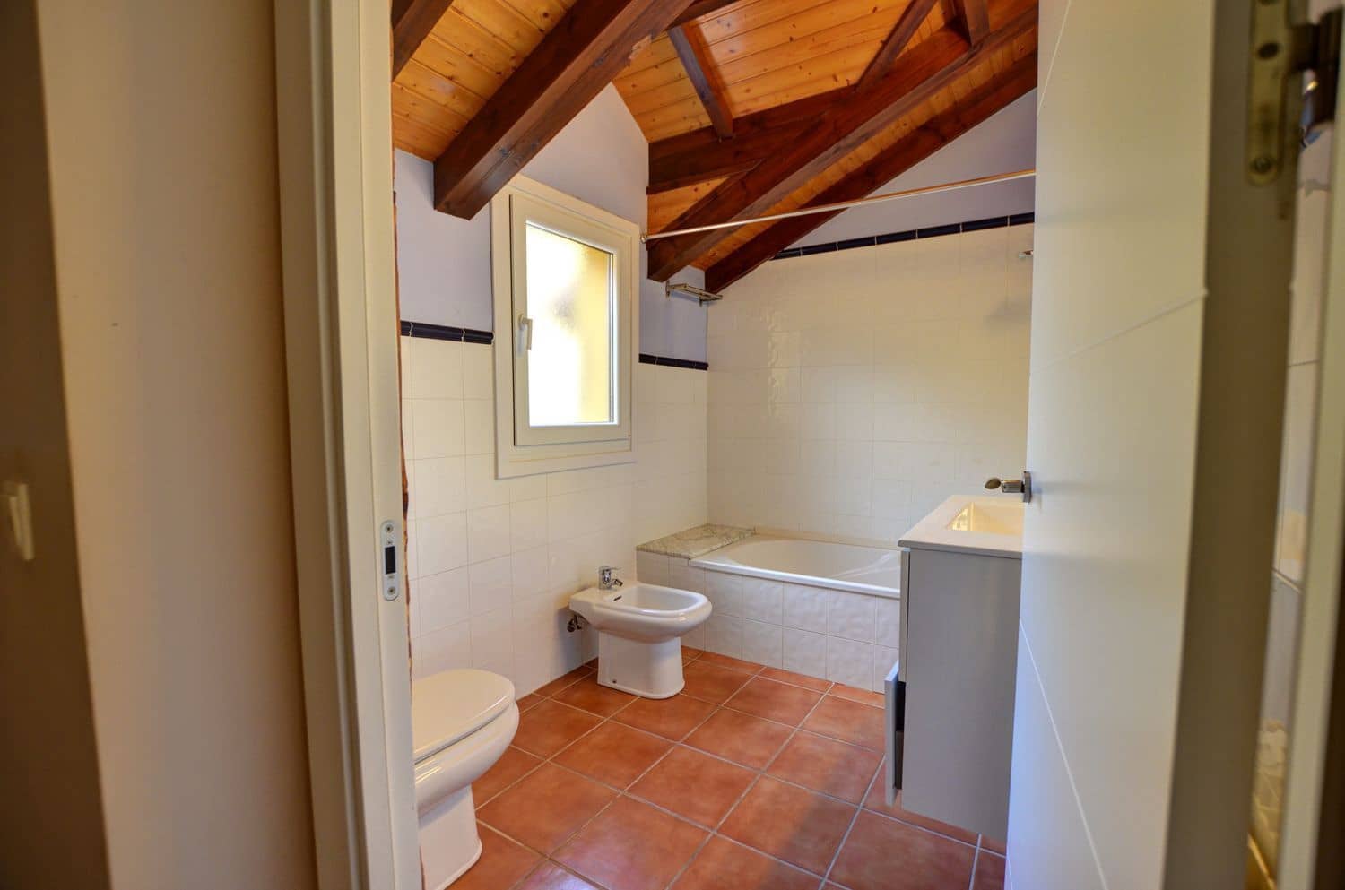 4 makuuhuone Omakotitalo myytävänä paikassa Castrillon mukana 
autotalli - 475 000 € (Ref: 9632915)